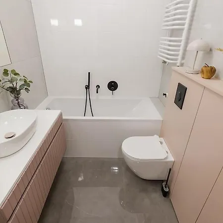 公寓 Superapart Klobucka Apt345 - Parking, Blisko Lotniska